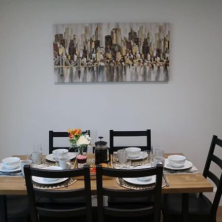 Elegant Room In Stylish House 밀턴 케인즈 외부 사진